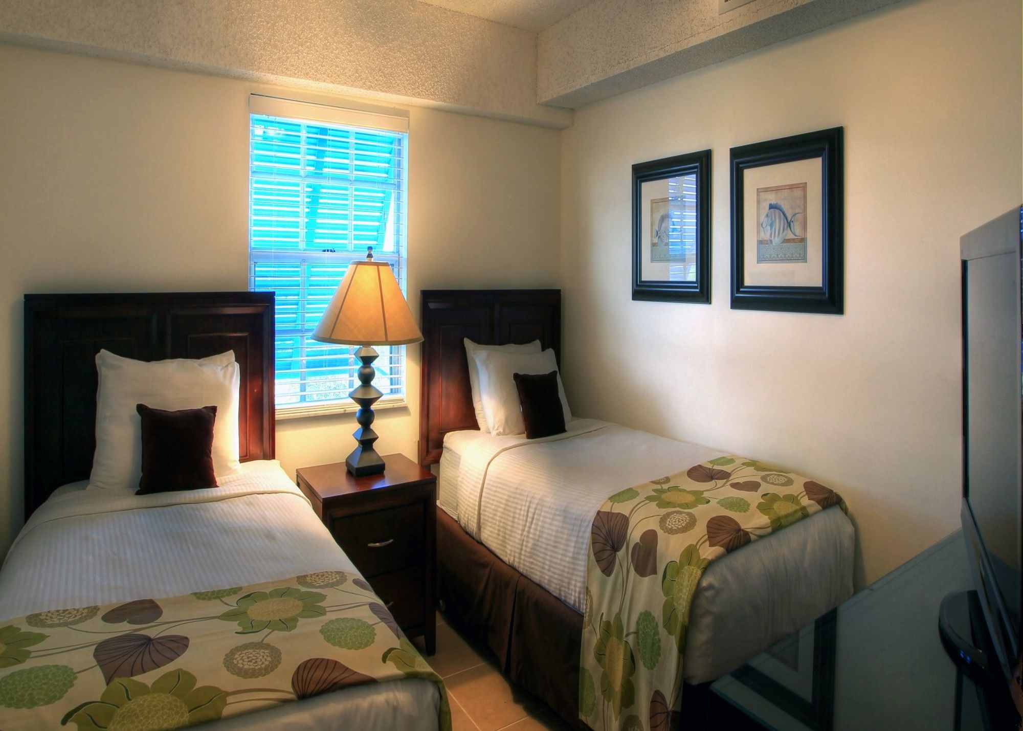 Ocean Pointe Suites At Key Largo Room photo